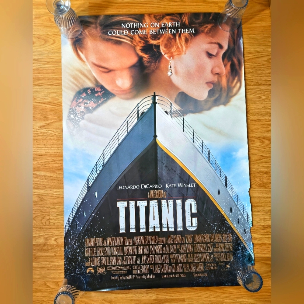 TITANIC ORIGINAL ROLLED DOUBLE SIDED MOVIE POSTER 27x40 1997 DICAPRIO STYLE A